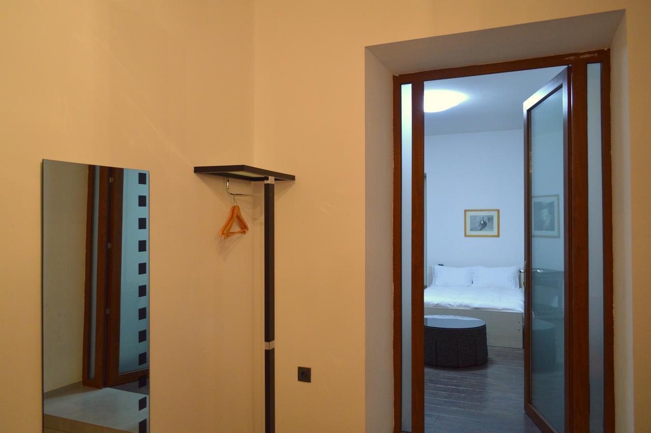 Deluxe Apartment Tbilisi ภายนอก รูปภาพ