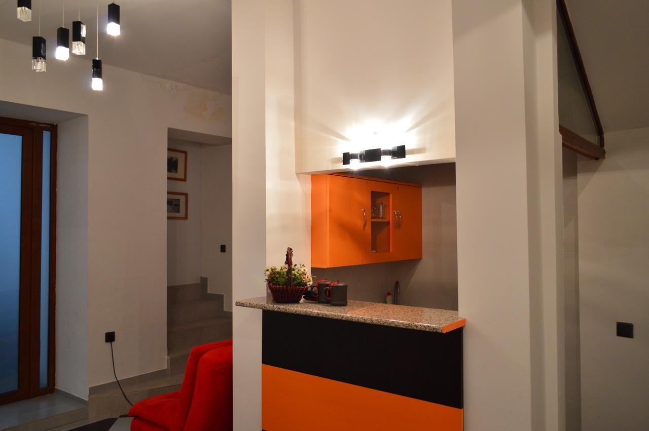 Deluxe Apartment Tbilisi ภายนอก รูปภาพ